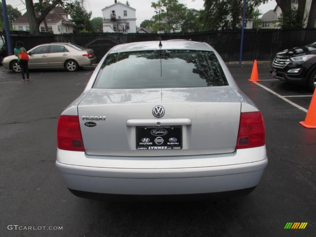 2000 Passat GLS 1.8T Sedan - Satin Silver Metallic / Black photo #4