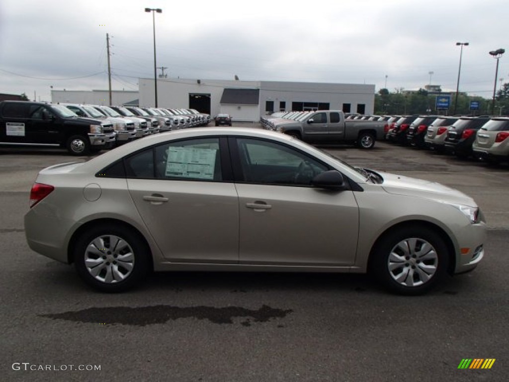 Champagne Silver Metallic Chevrolet Cruze