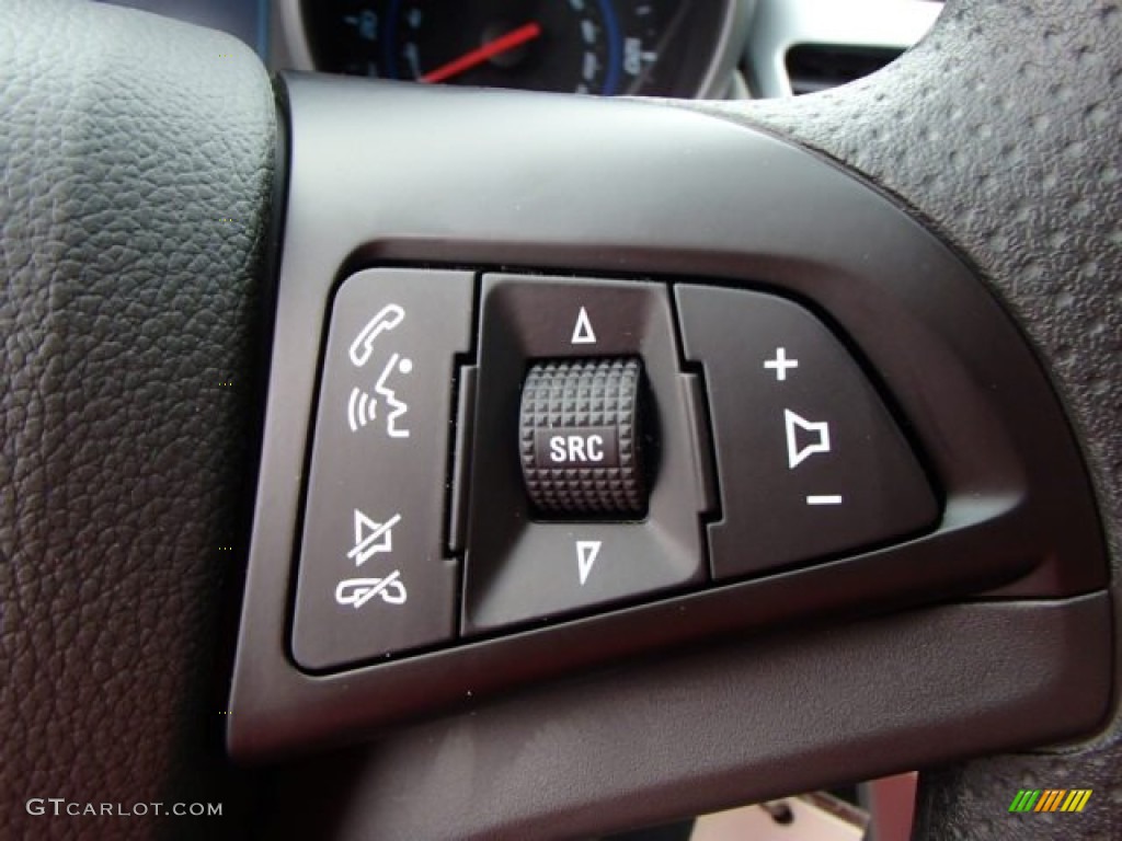 2014 Cruze LS - Champagne Silver Metallic / Jet Black/Medium Titanium photo #19