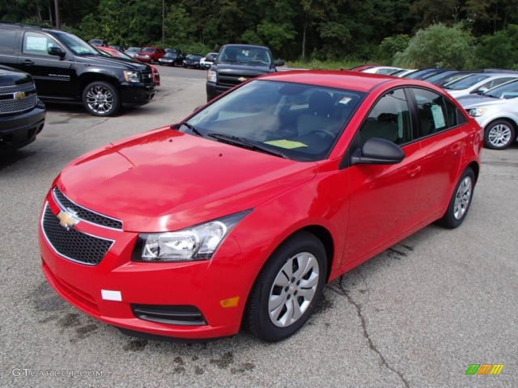 2014 Cruze LS - Red Hot / Jet Black/Medium Titanium photo #4