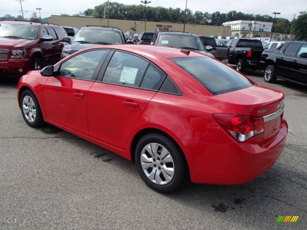 2014 Cruze LS - Red Hot / Jet Black/Medium Titanium photo #6