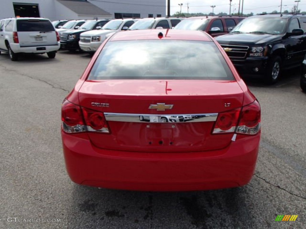 2014 Cruze LS - Red Hot / Jet Black/Medium Titanium photo #7