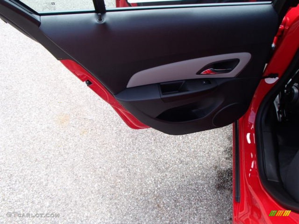2014 Cruze LS - Red Hot / Jet Black/Medium Titanium photo #13