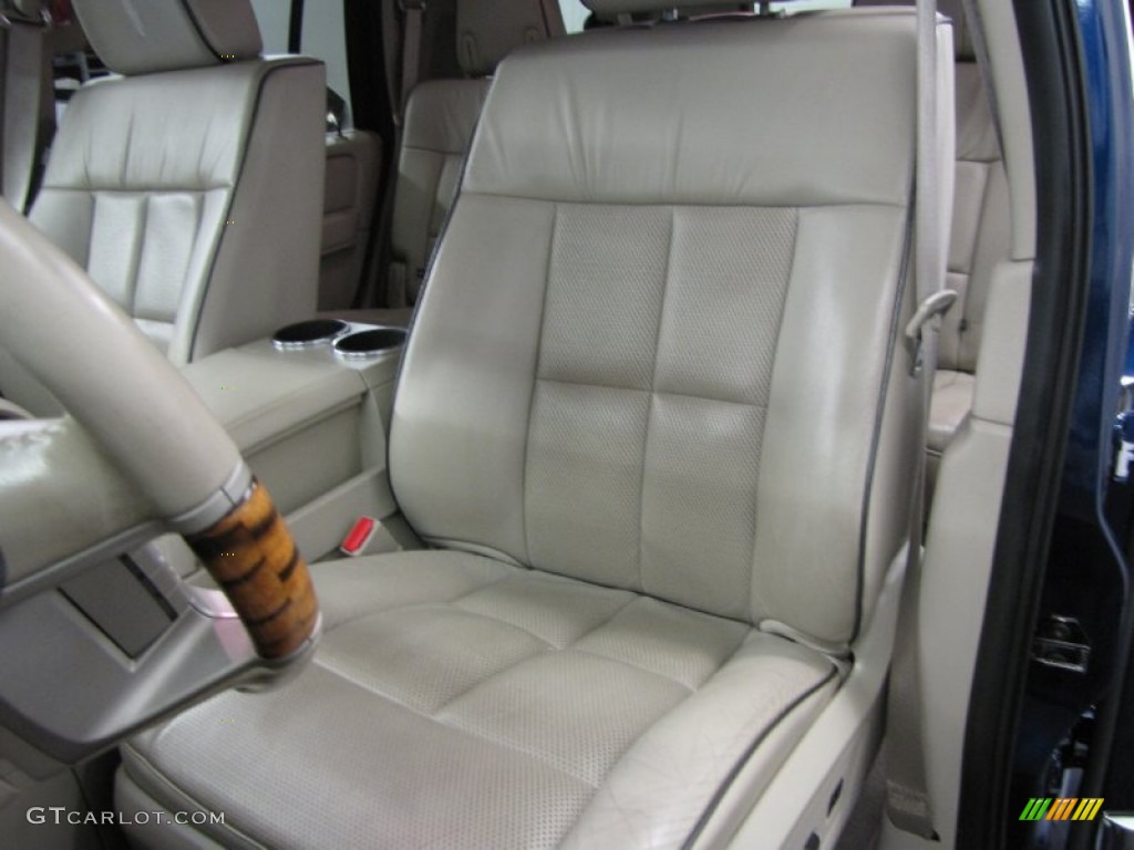 2007 Lincoln Navigator Ultimate 4x4 Front Seat Photo #84395439