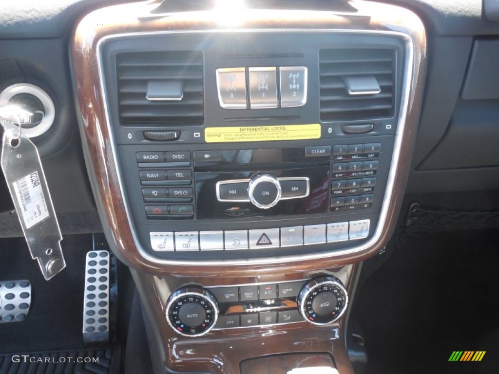 2013 Mercedes-Benz G 63 AMG Controls Photo #84396819