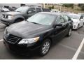 Black - Camry LE Photo No. 4