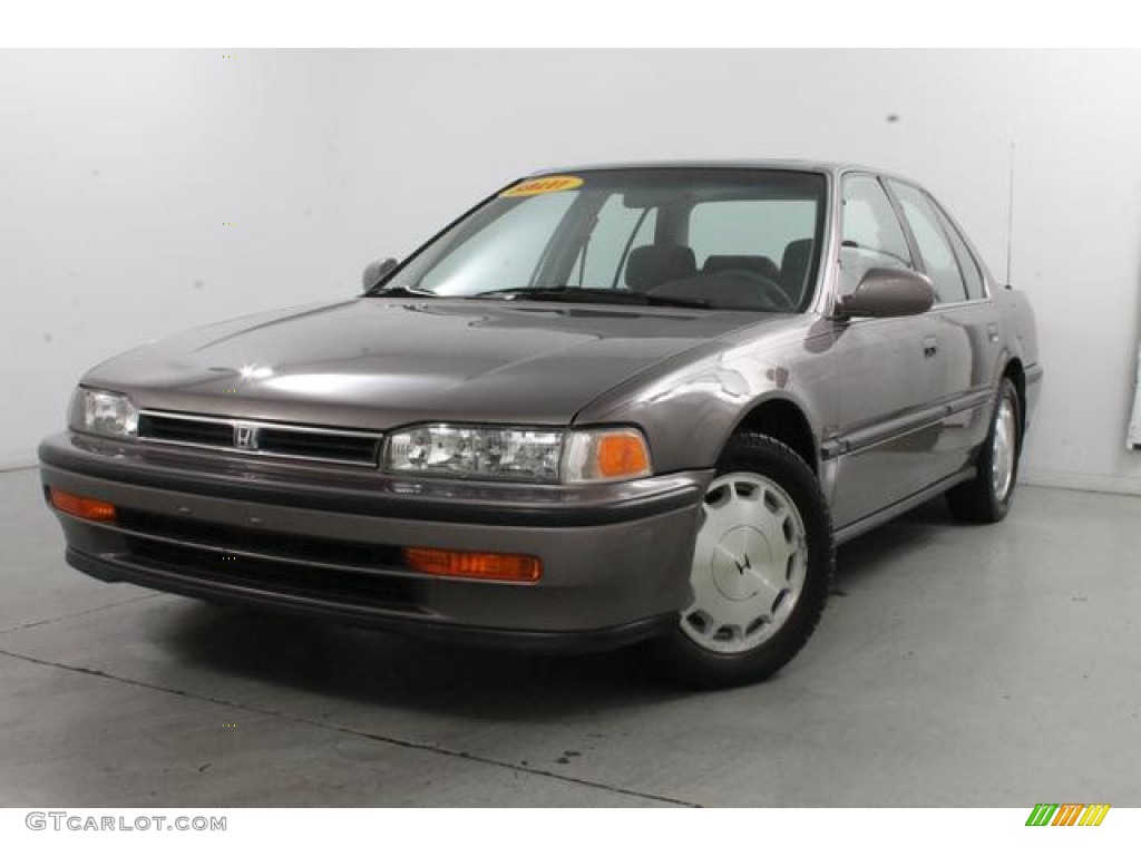 Rosewood Brown Metallic 1993 Honda Accord EX Sedan Exterior Photo #84401292