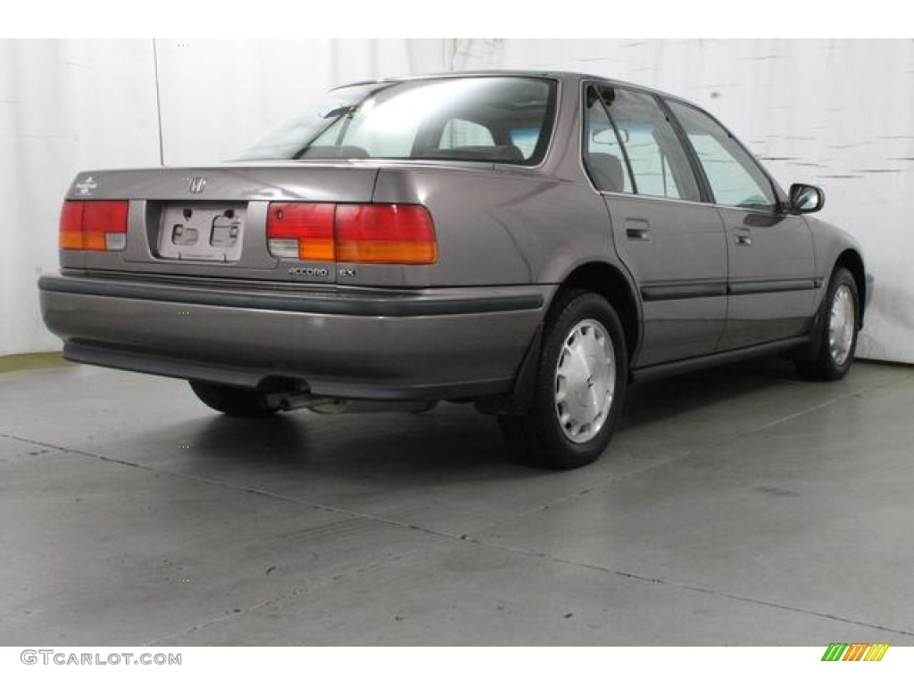 Rosewood Brown Metallic 1993 Honda Accord EX Sedan Exterior Photo #84401319