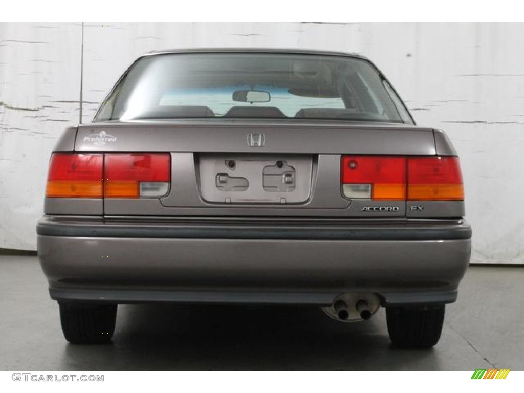 Rosewood Brown Metallic 1993 Honda Accord EX Sedan Exterior Photo #84401325
