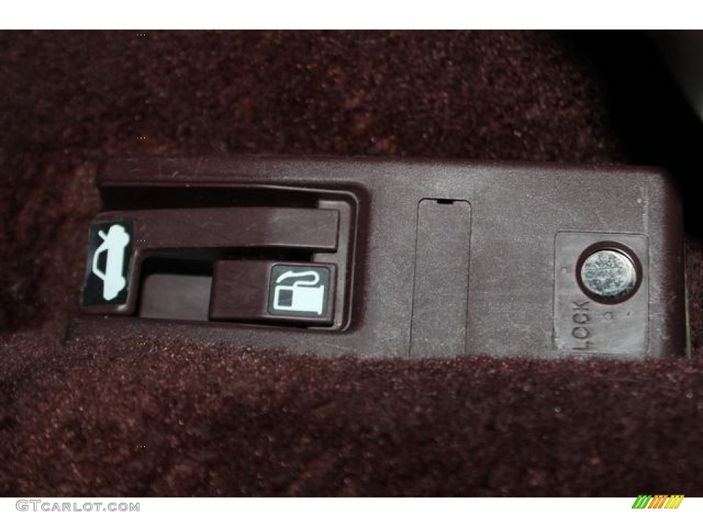 1993 Honda Accord EX Sedan Controls Photo #84401406