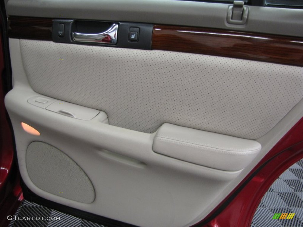 2001 Seville STS - Crimson Red / Oatmeal photo #13