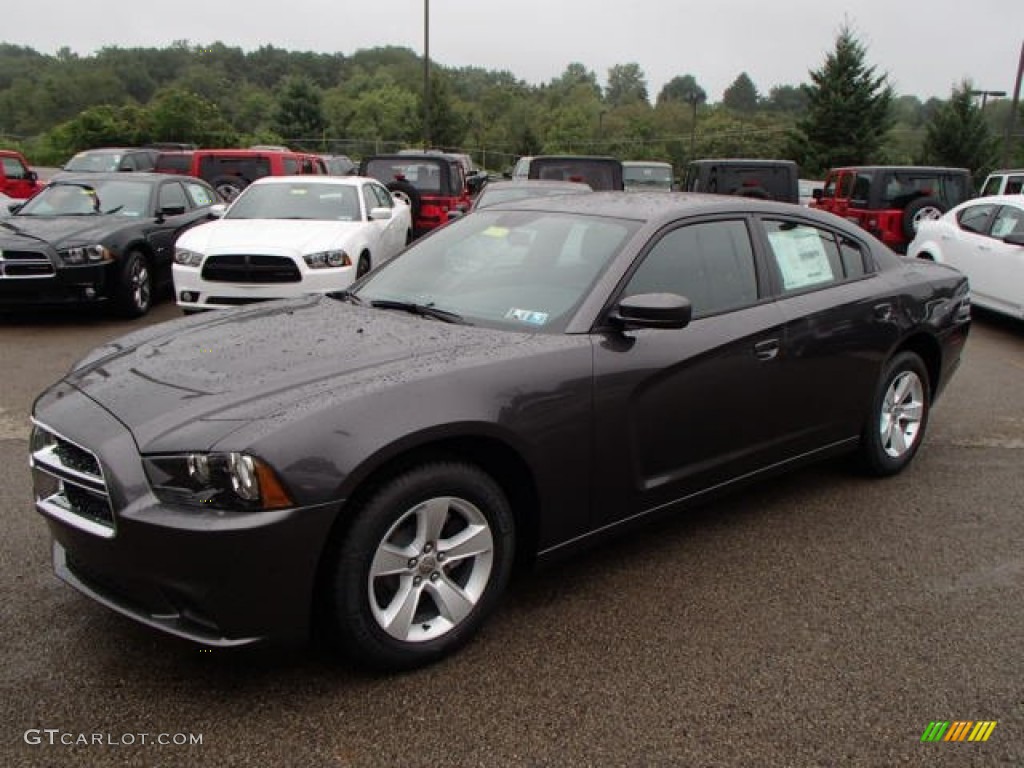 Granite Crystal Metallic 2014 Dodge Charger SE Exterior Photo #84405485