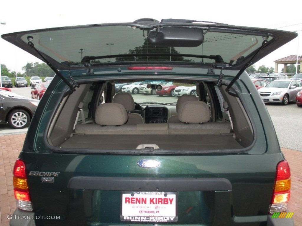 2002 Escape XLT V6 - Dark Highland Green Metallic / Medium Parchment photo #23