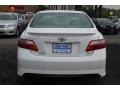 Super White - Camry SE Photo No. 5