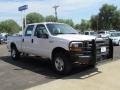 Oxford White - F250 Super Duty XL Crew Cab 4x4 Photo No. 2