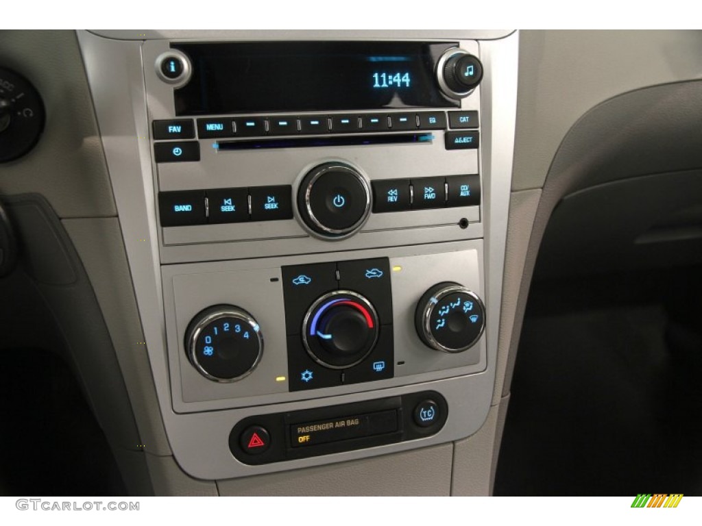 2009 Chevrolet Malibu LT Sedan Controls Photo #84423066