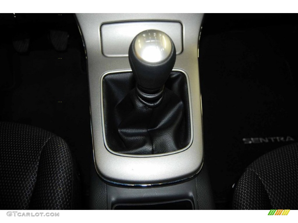 2013 Sentra S - Amethyst Gray / Charcoal photo #21