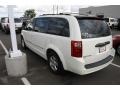Stone White - Grand Caravan SXT Photo No. 3