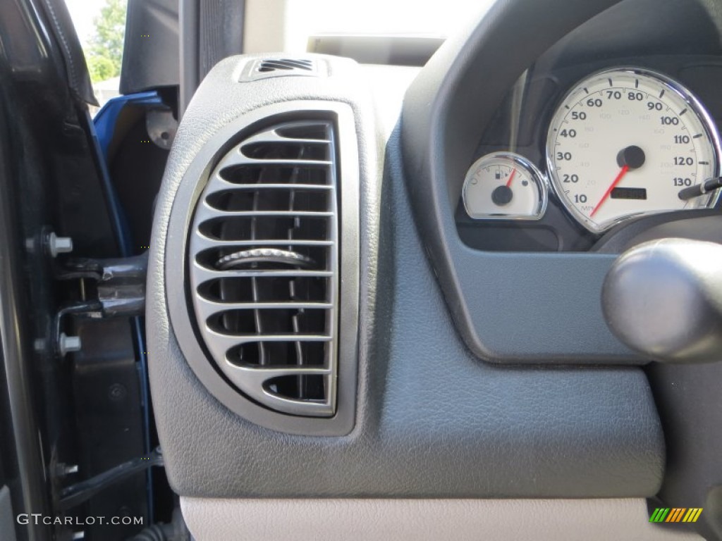 2006 VUE V6 AWD - Laser Blue / Gray photo #38