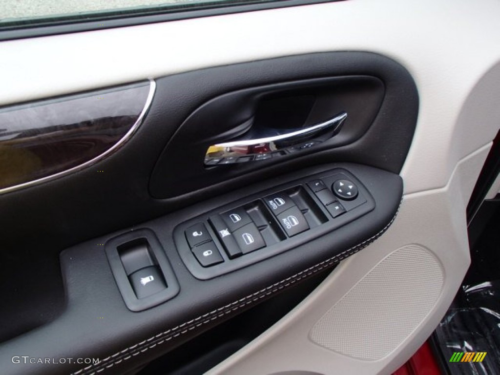 2014 Chrysler Town & Country Touring Controls Photo #84431306