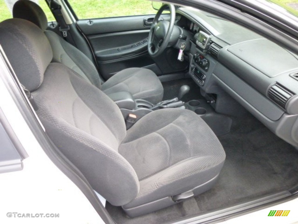 2005 Stratus SXT Sedan - Stone White / Dark Slate Gray photo #10