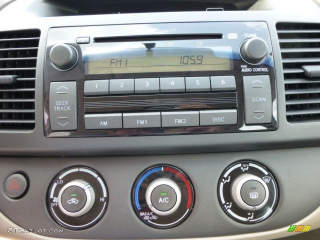 2005 Camry LE - Mineral Green Opalescent / Taupe photo #19