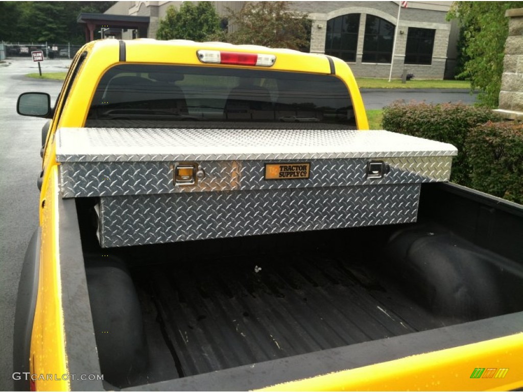 2005 Colorado Z71 Crew Cab - Yellow / Sport Pewter photo #8