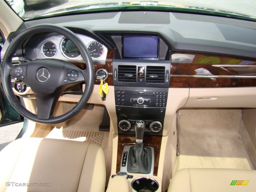 2010 GLK 350 - Jade Green Metallic / Almond/Black photo #16