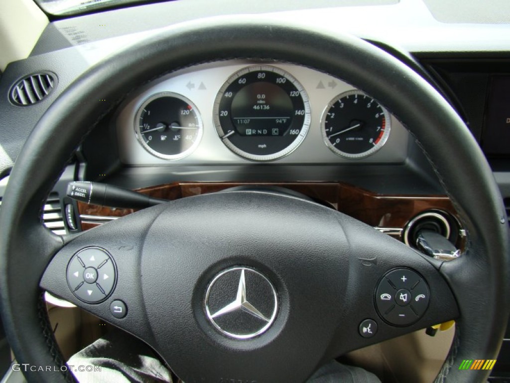 2010 GLK 350 - Jade Green Metallic / Almond/Black photo #20