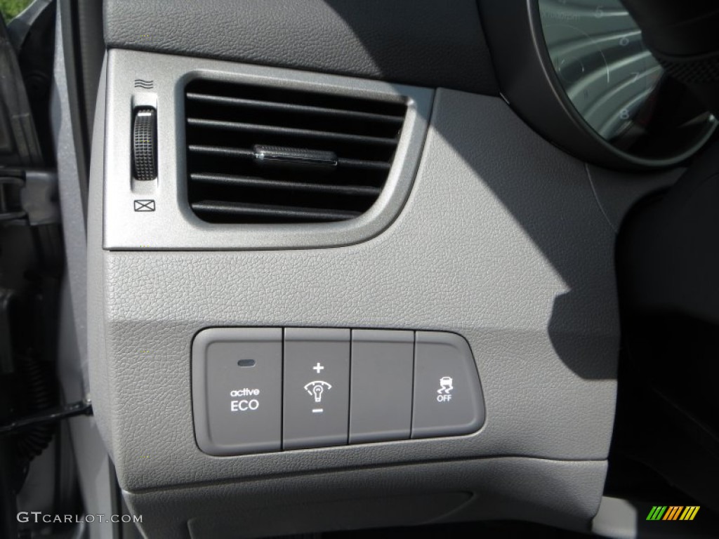 2013 Elantra Limited - Titanium Gray Metallic / Gray photo #33