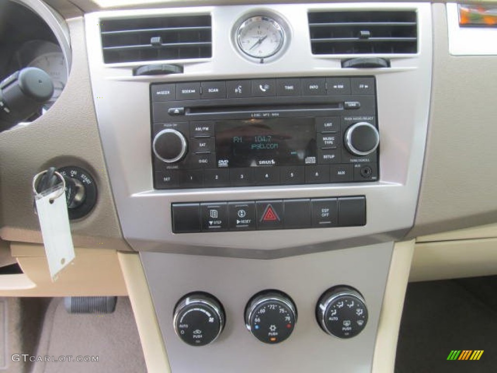 2008 Chrysler Sebring Limited AWD Sedan Controls Photos