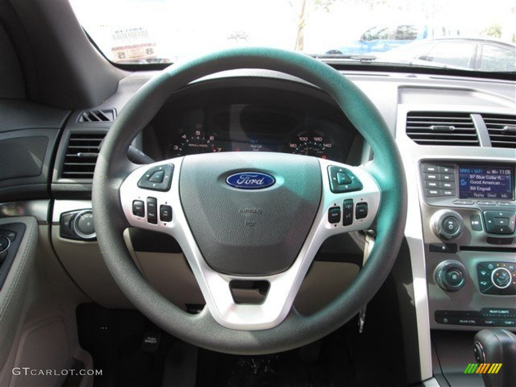 2014 Ford Explorer FWD Steering Wheel Photos