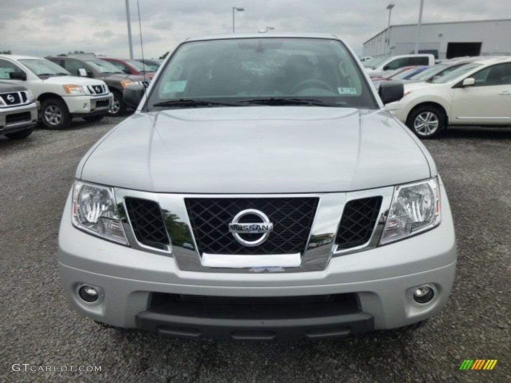 2013 Frontier SV V6 Crew Cab 4x4 - Brilliant Silver / Steel photo #2