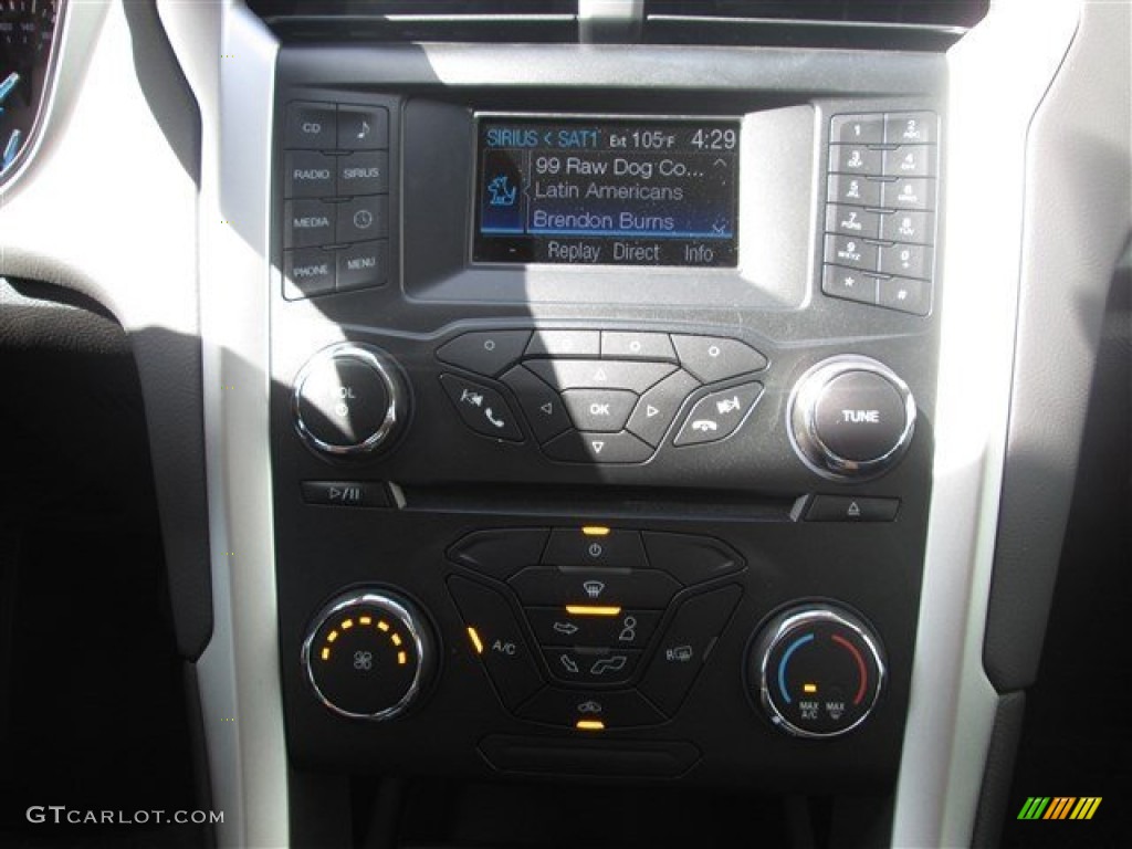 2013 Fusion SE - Tuxedo Black Metallic / Charcoal Black photo #20