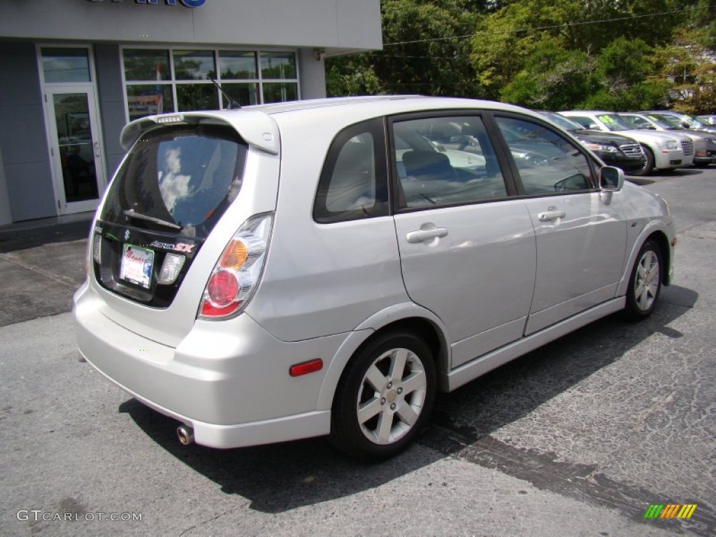 2005 Aerio SX Sport Wagon - Silky Silver Metallic / Black photo #9