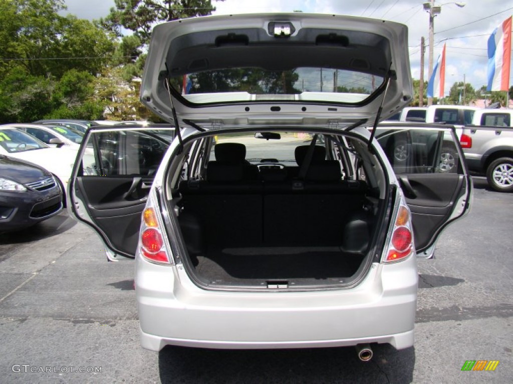 2005 Aerio SX Sport Wagon - Silky Silver Metallic / Black photo #13