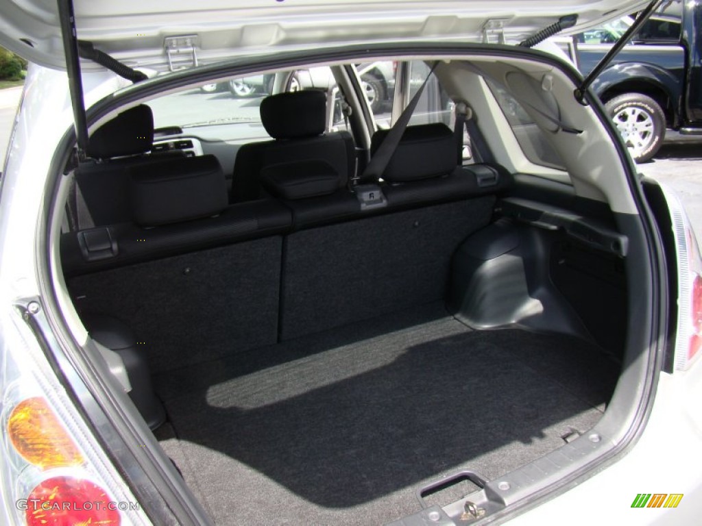 2005 Aerio SX Sport Wagon - Silky Silver Metallic / Black photo #14