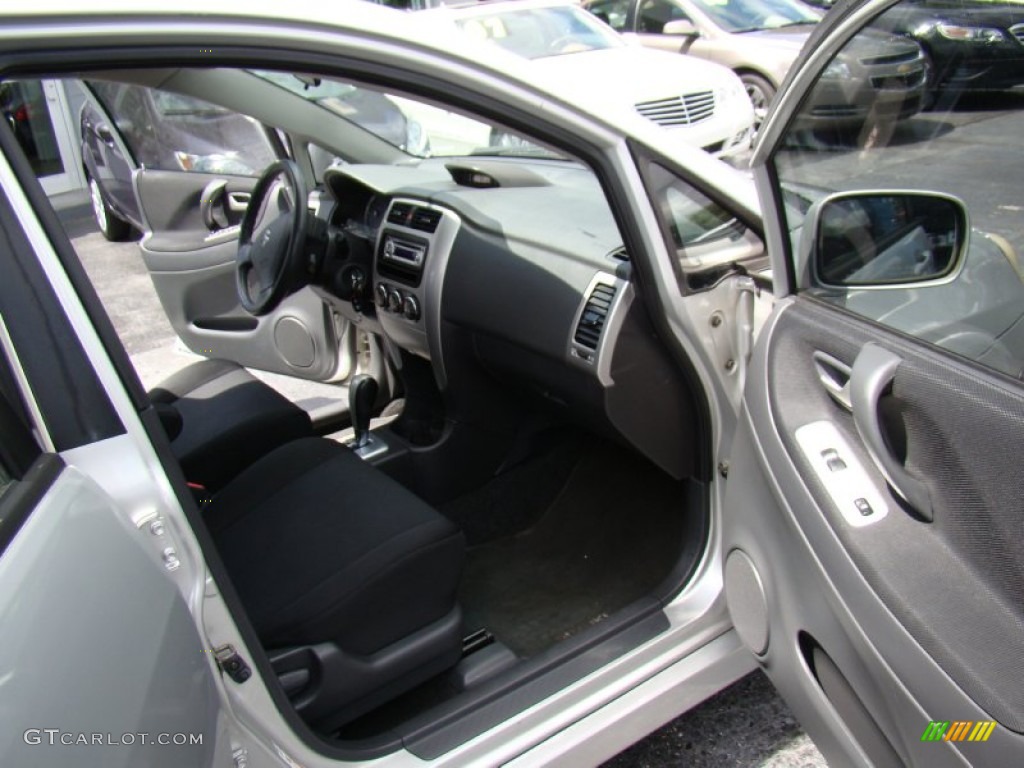 2005 Aerio SX Sport Wagon - Silky Silver Metallic / Black photo #15