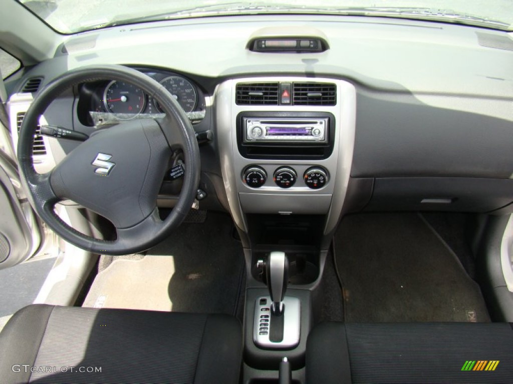 2005 Aerio SX Sport Wagon - Silky Silver Metallic / Black photo #17