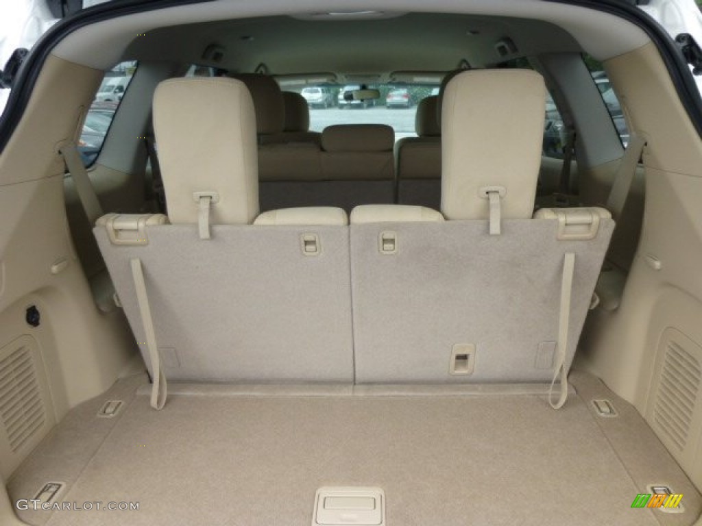2014 Nissan Pathfinder S AWD Trunk Photo #84442691
