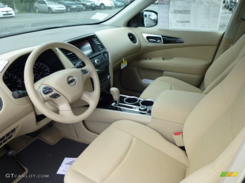 2014 Nissan Pathfinder S AWD Interior Color Photos