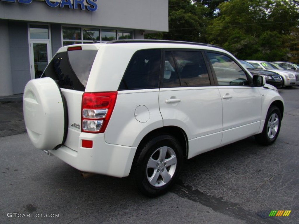 2006 Grand Vitara Premium - White Pearl / Black photo #8