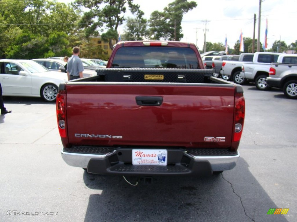 2007 Canyon SLE Extended Cab 4x4 - Sonoma Red Metallic / Dark Pewter photo #27