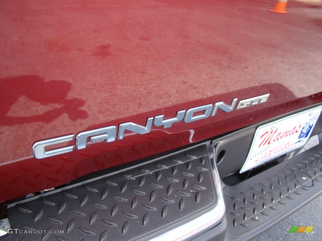 2007 Canyon SLE Extended Cab 4x4 - Sonoma Red Metallic / Dark Pewter photo #29