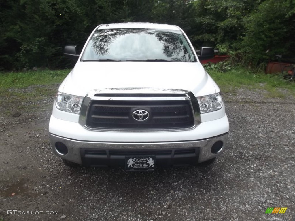 2010 Tundra Double Cab 4x4 - Super White / Graphite Gray photo #7