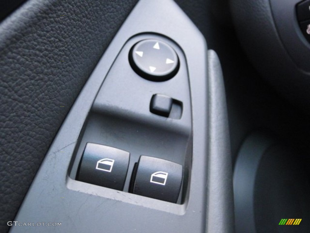2005 BMW 6 Series 645i Coupe Controls Photo #84448109