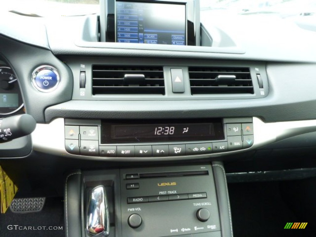 2013 CT 200h Hybrid - Starfire White Pearl / Black photo #18