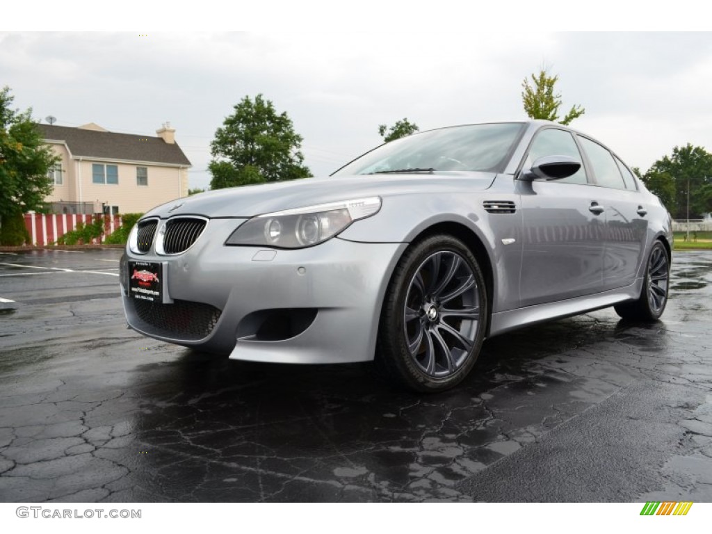 2006 M5  - Silver Gray Metallic / Indianapolis Red photo #1