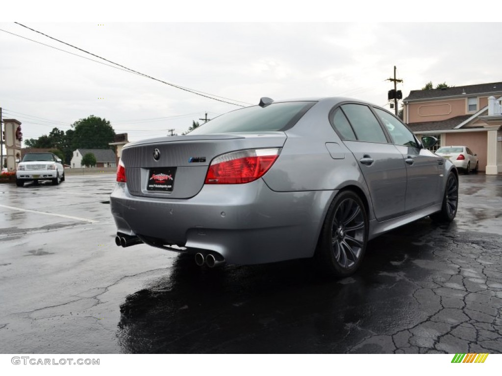 2006 M5  - Silver Gray Metallic / Indianapolis Red photo #6