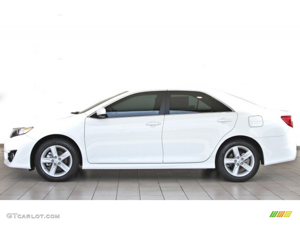 2013 Camry SE - Super White / Black photo #2
